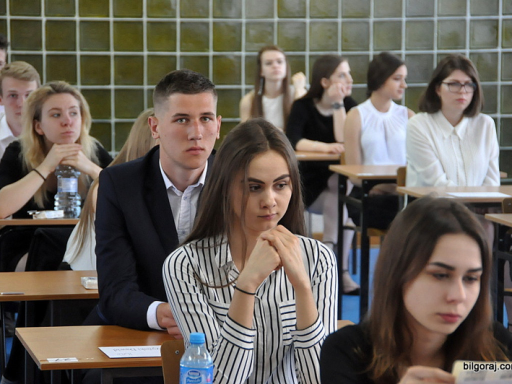 Ruszyły matury. Dziś język polski (FOTO)