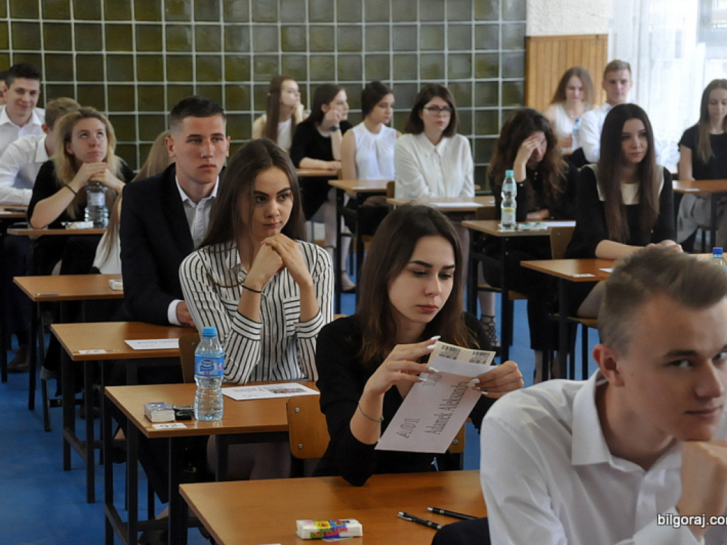 Ruszyły matury. Dziś język polski (FOTO)