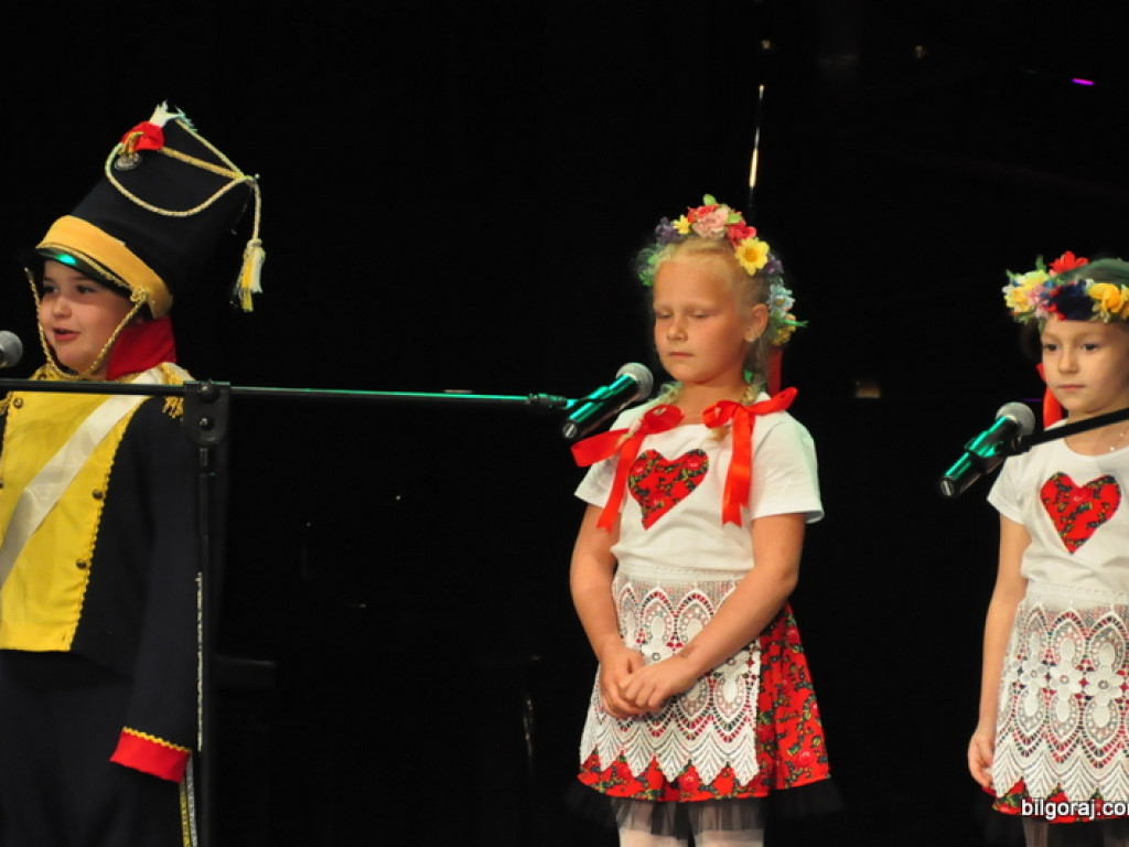 Przedszkolaki na patriotyczną nutę (FOTO)