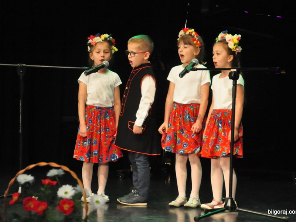 Przedszkolaki na patriotyczną nutę (FOTO)