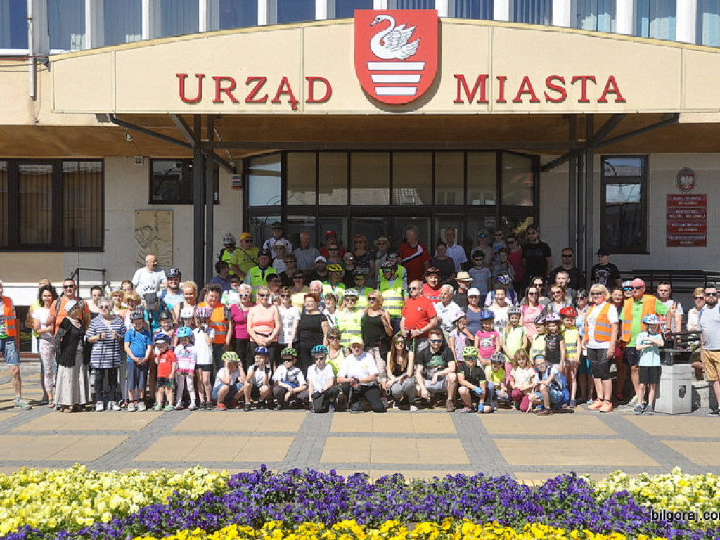 Rodzinnie rowerem i pieszo (FOTO)