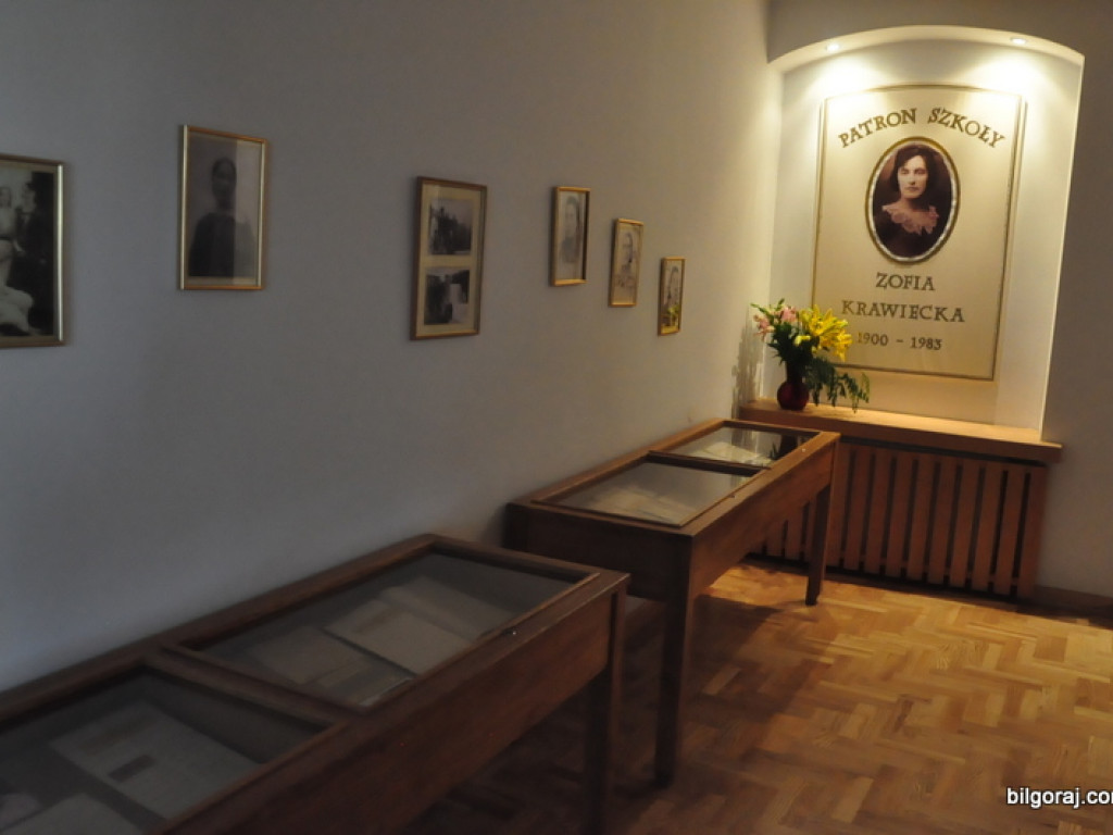 Sztandar dla Szkoły Podstawowej w Majdanie Starym (FOTO)