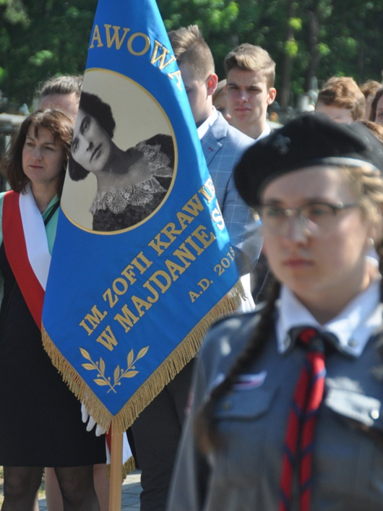 Sztandar dla Szkoły Podstawowej w Majdanie Starym (FOTO)