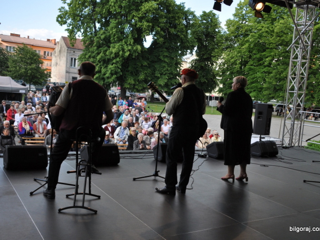 Muzyka podwórkowa na scenie BCK (FOTO)