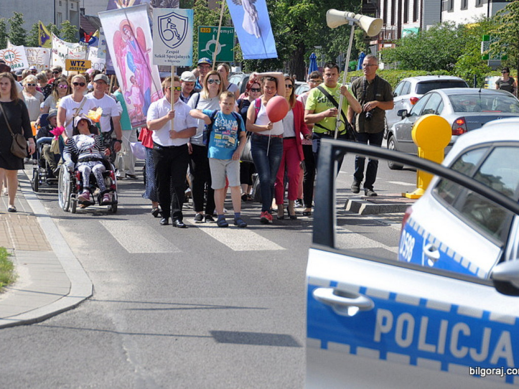 Czy naprawdę jesteśmy inni? (FOTO)
