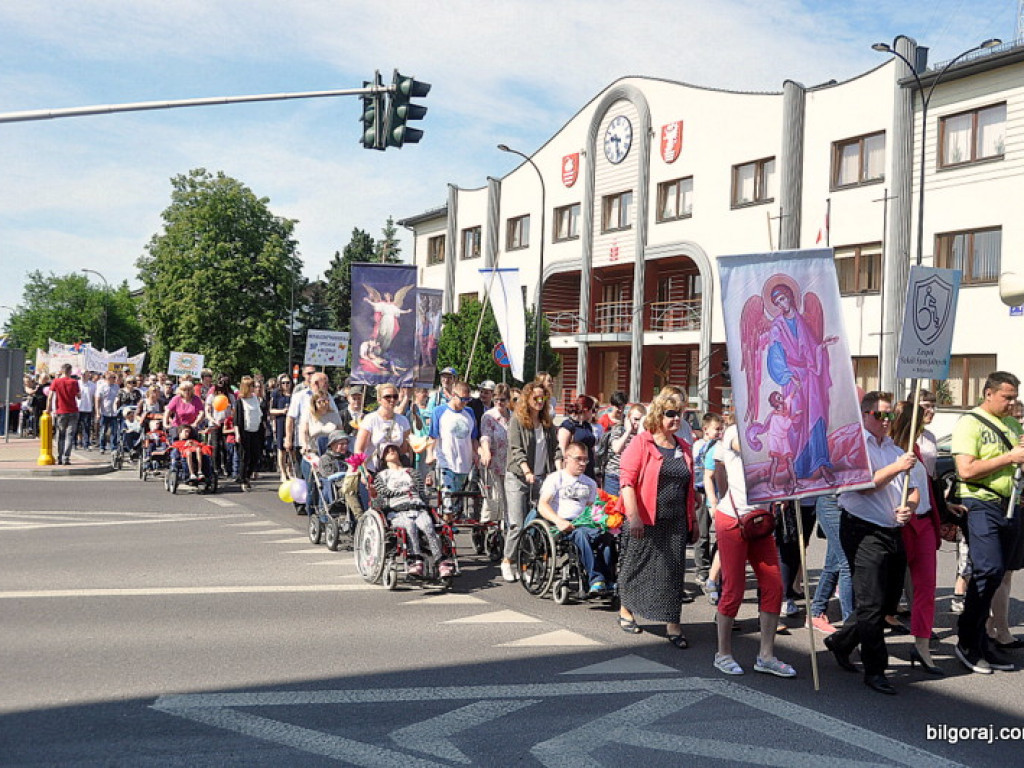 Czy naprawdę jesteśmy inni? (FOTO)