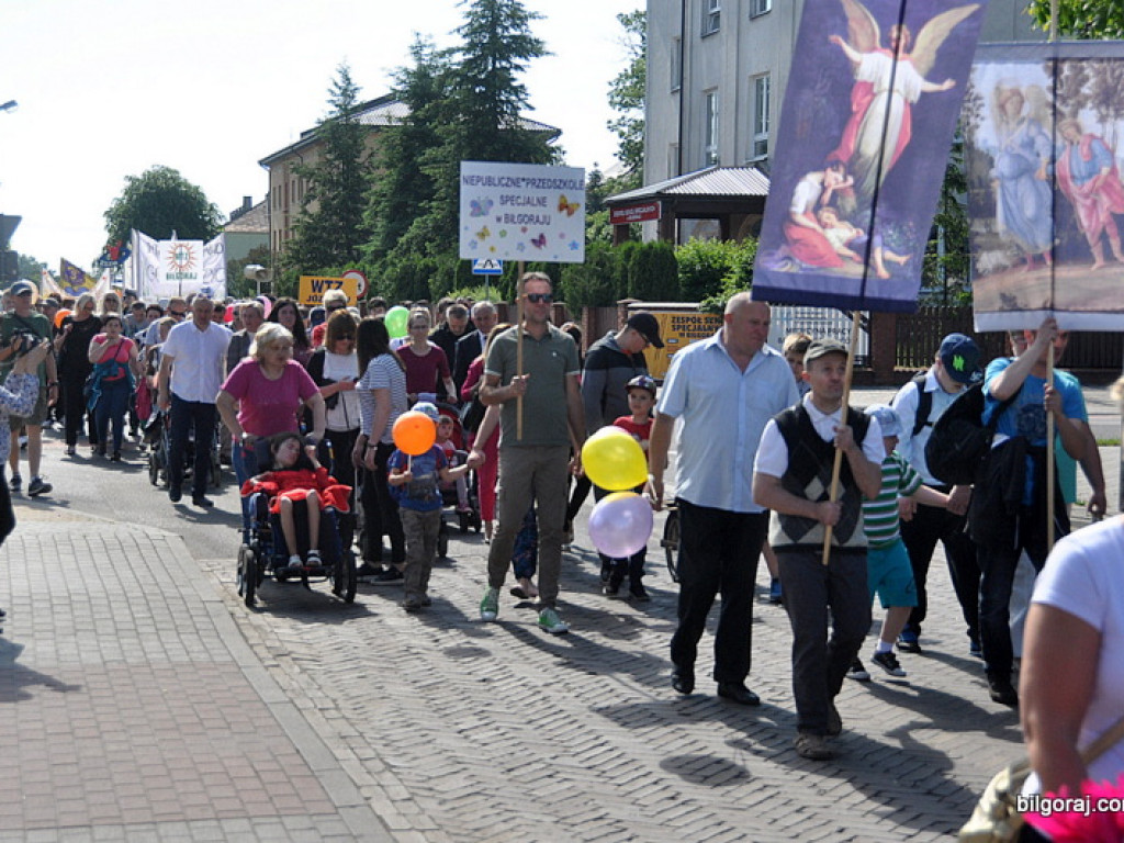 Czy naprawdę jesteśmy inni? (FOTO)