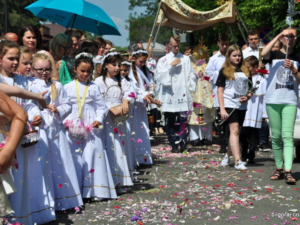 Boże Ciało - kumpane z Bogiem! (FOTO, VIDEO)