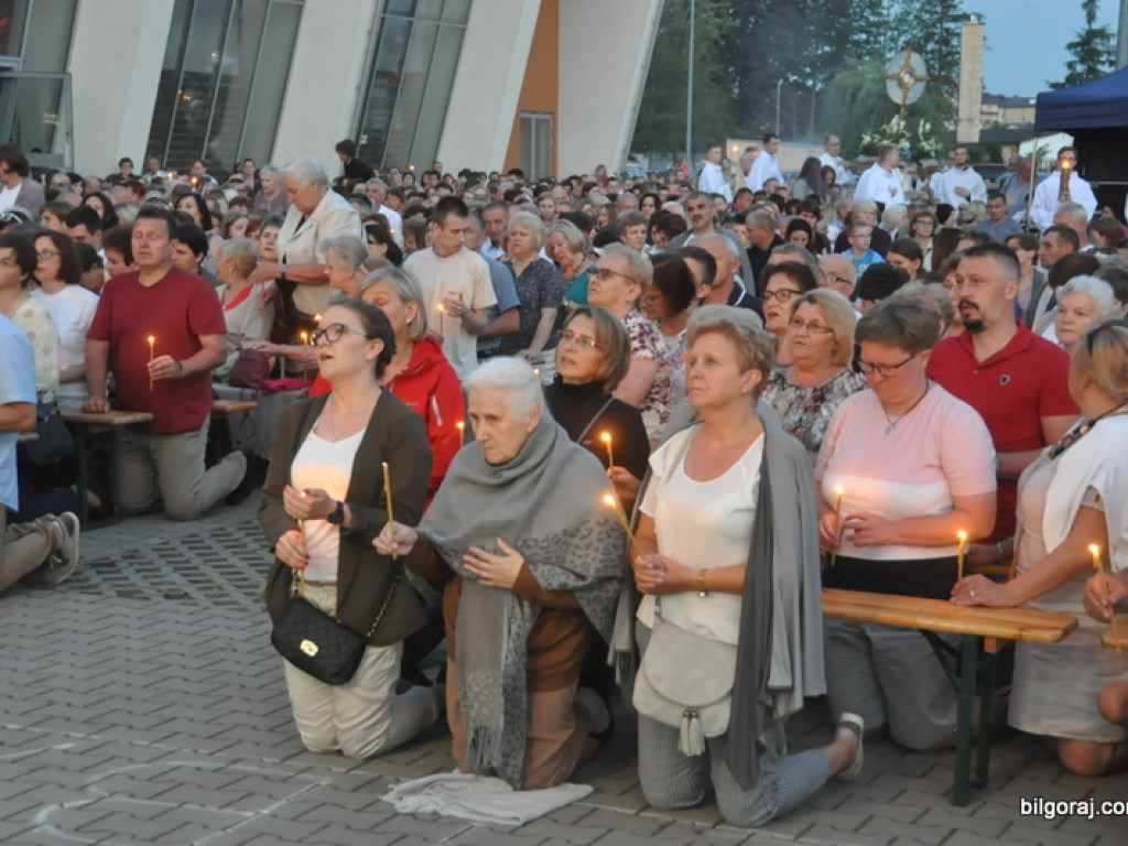 Wieczór uwielbienia (FOTO, VIDEO)