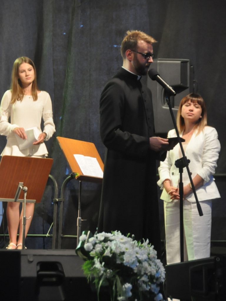 Wieczór uwielbienia (FOTO, VIDEO)