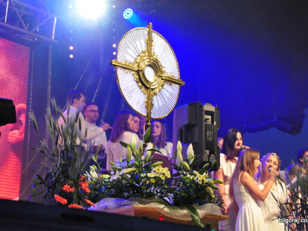 Wieczór uwielbienia (FOTO, VIDEO)
