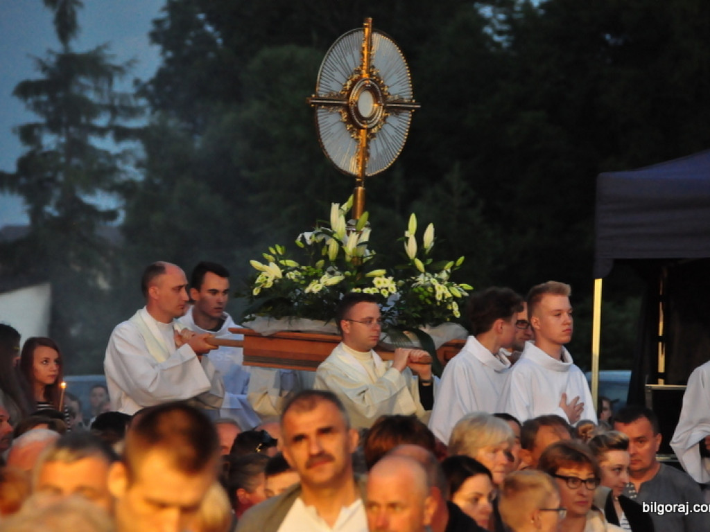 Wieczór uwielbienia (FOTO, VIDEO)