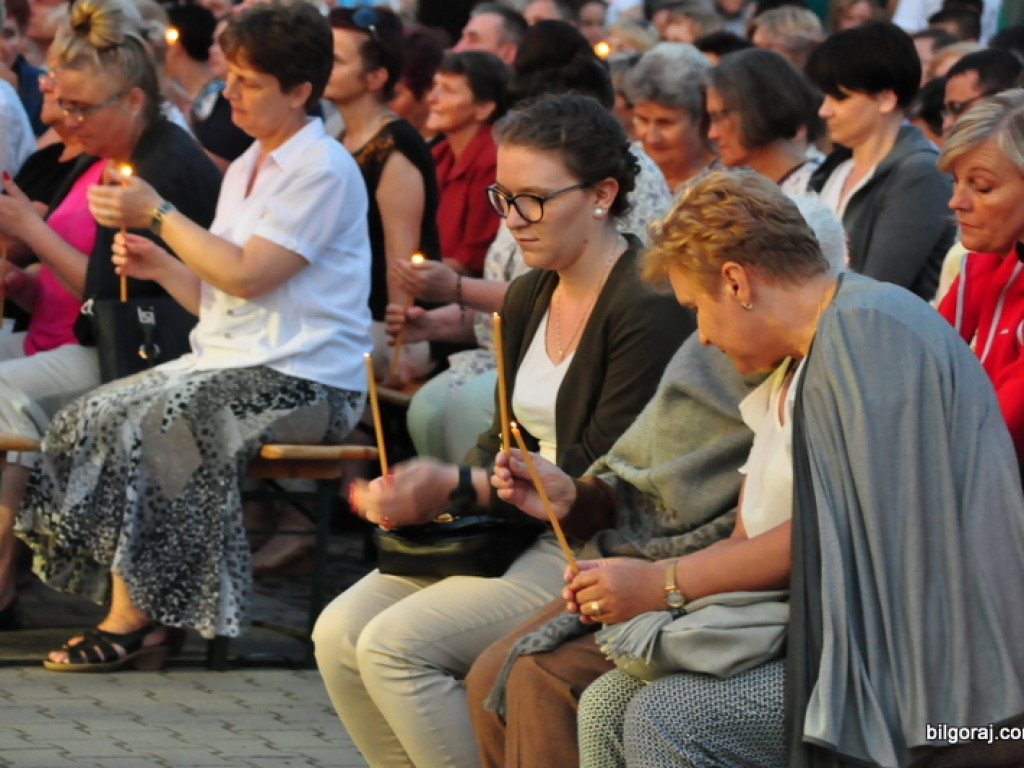 Wieczór uwielbienia (FOTO, VIDEO)