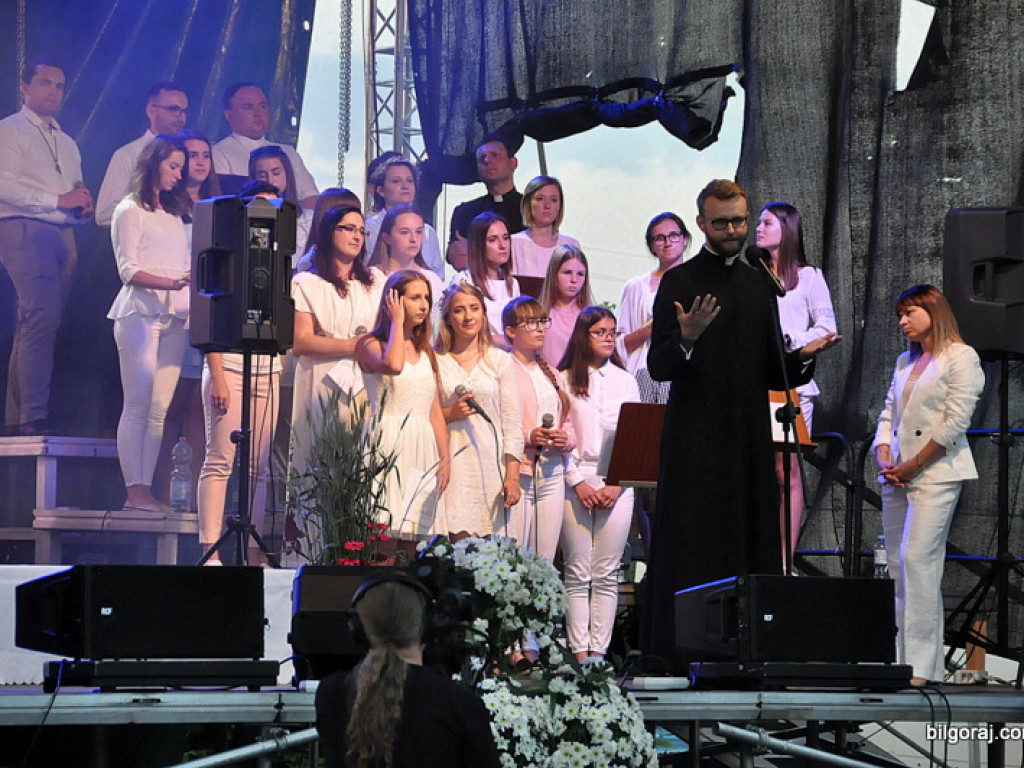 Wieczór uwielbienia (FOTO, VIDEO)