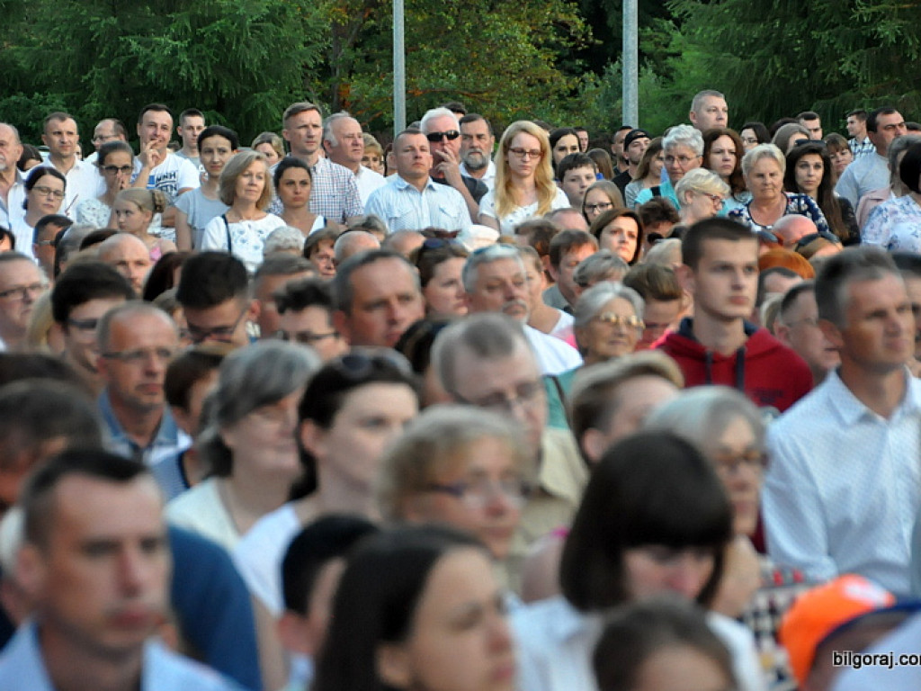 Wieczór uwielbienia (FOTO, VIDEO)