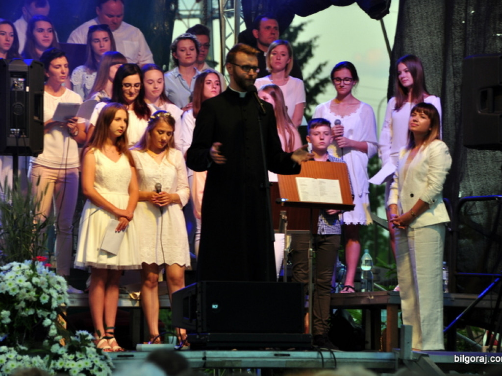 Wieczór uwielbienia (FOTO, VIDEO)