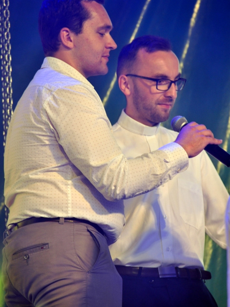 Wieczór uwielbienia (FOTO, VIDEO)