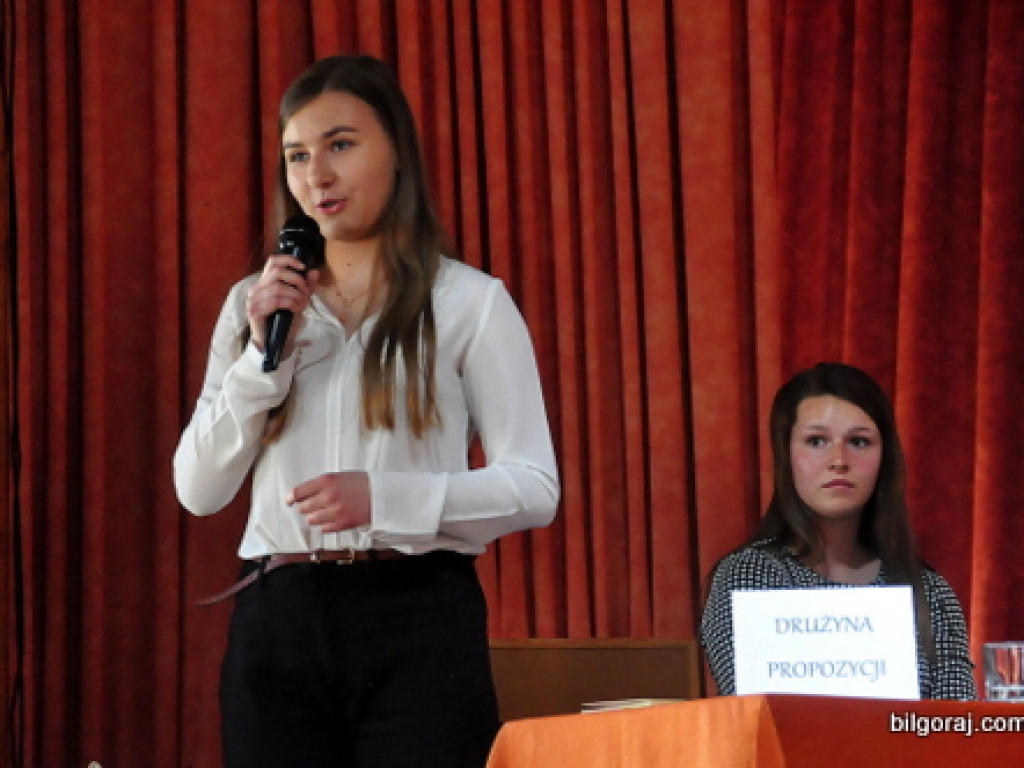Młodzież debatowała nad handlem w niedzielę (FOTO)