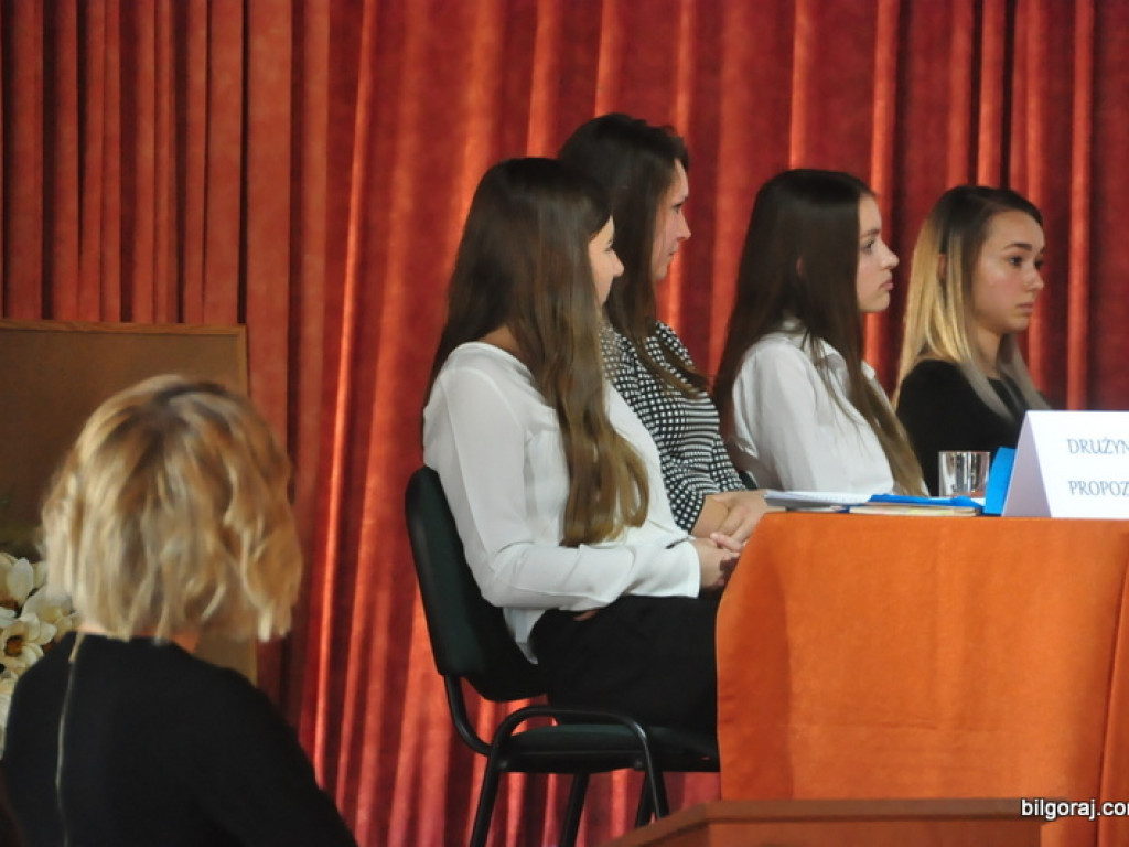 Młodzież debatowała nad handlem w niedzielę (FOTO)