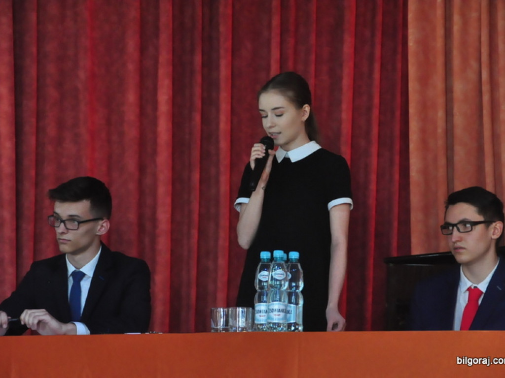 Młodzież debatowała nad handlem w niedzielę (FOTO)