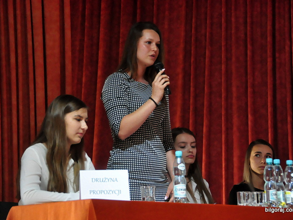 Młodzież debatowała nad handlem w niedzielę (FOTO)