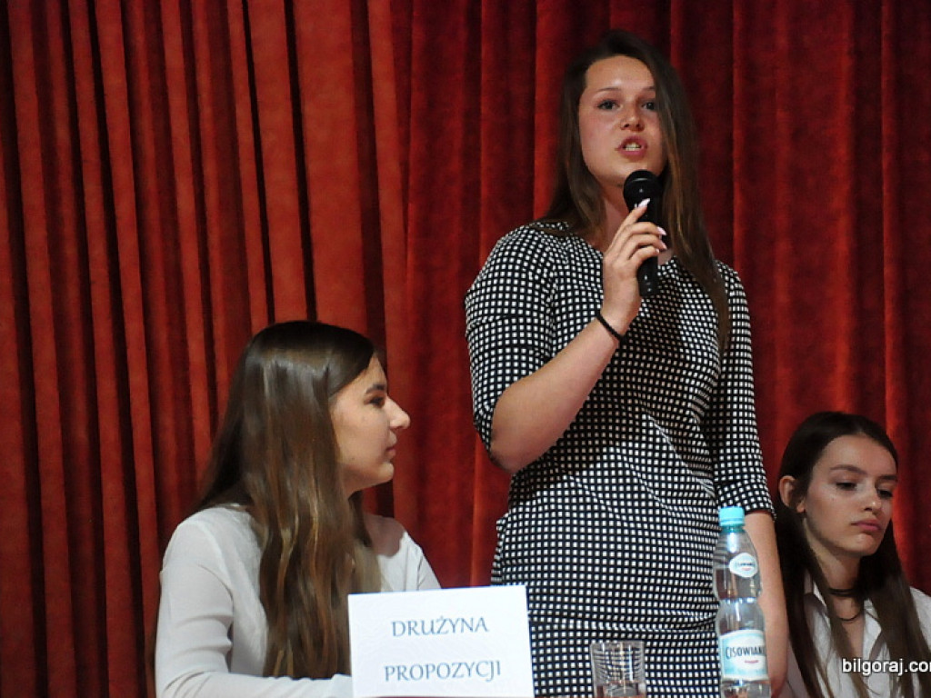 Młodzież debatowała nad handlem w niedzielę (FOTO)
