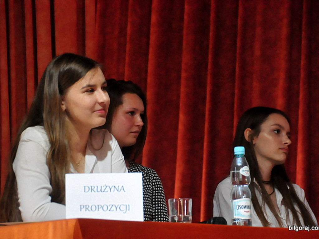 Młodzież debatowała nad handlem w niedzielę (FOTO)