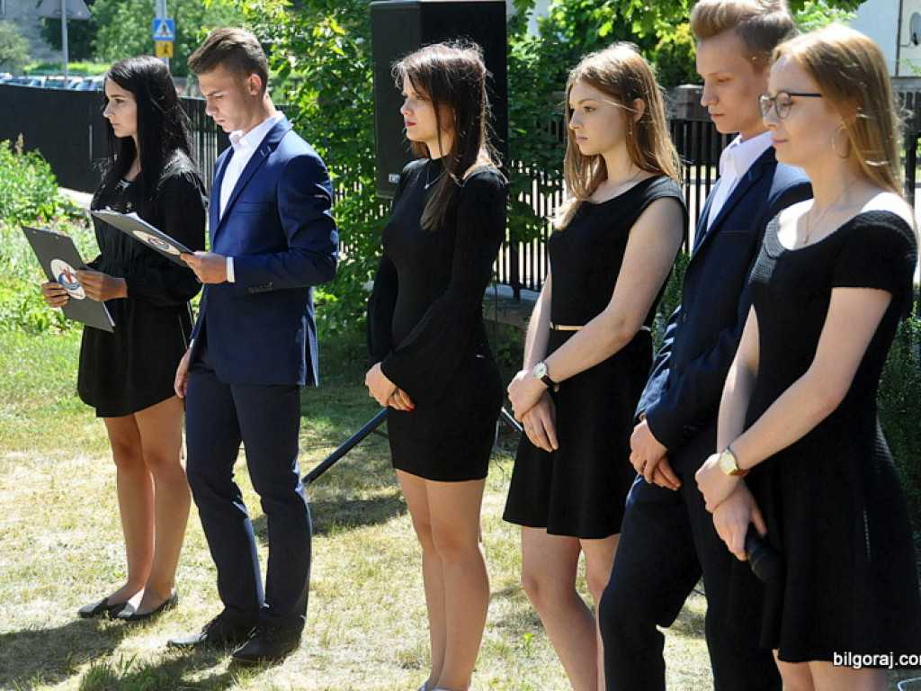 Dąb Niepodległości posadzono przy ZSZiO (FOTO)