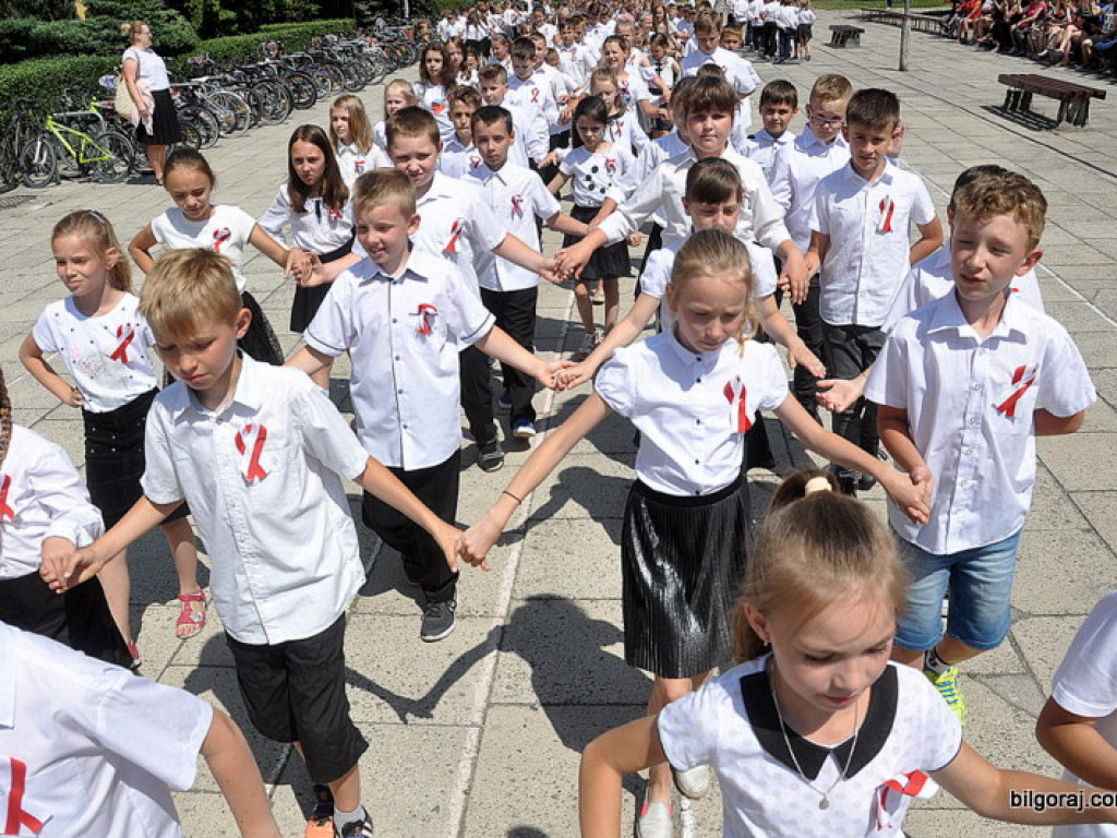 Polonez na tysiąc par (FOTO)