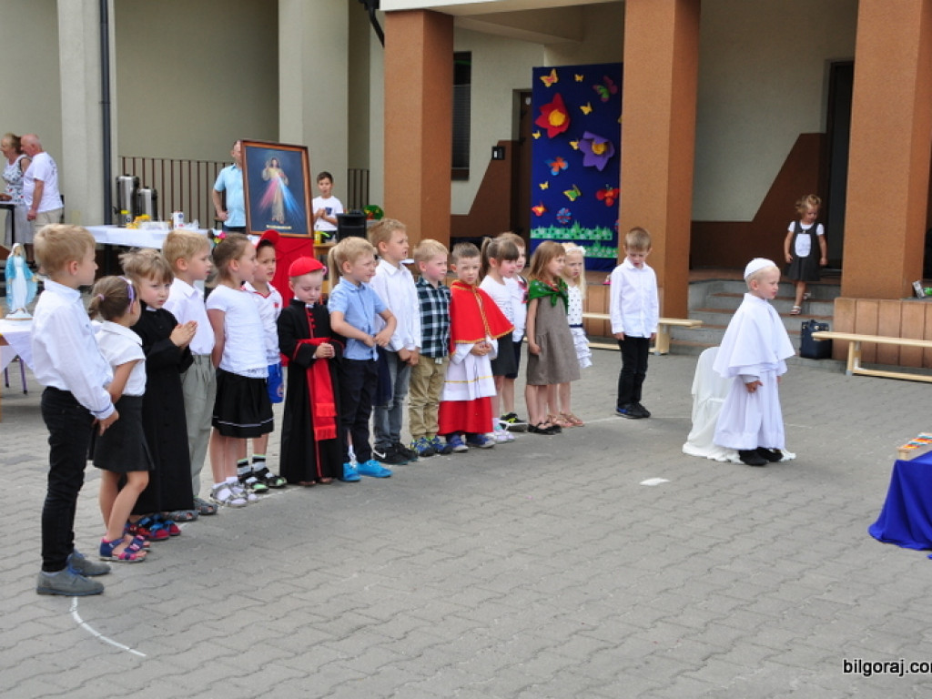 Rodzinny piknik u św. Jana Pawła II (FOTO)