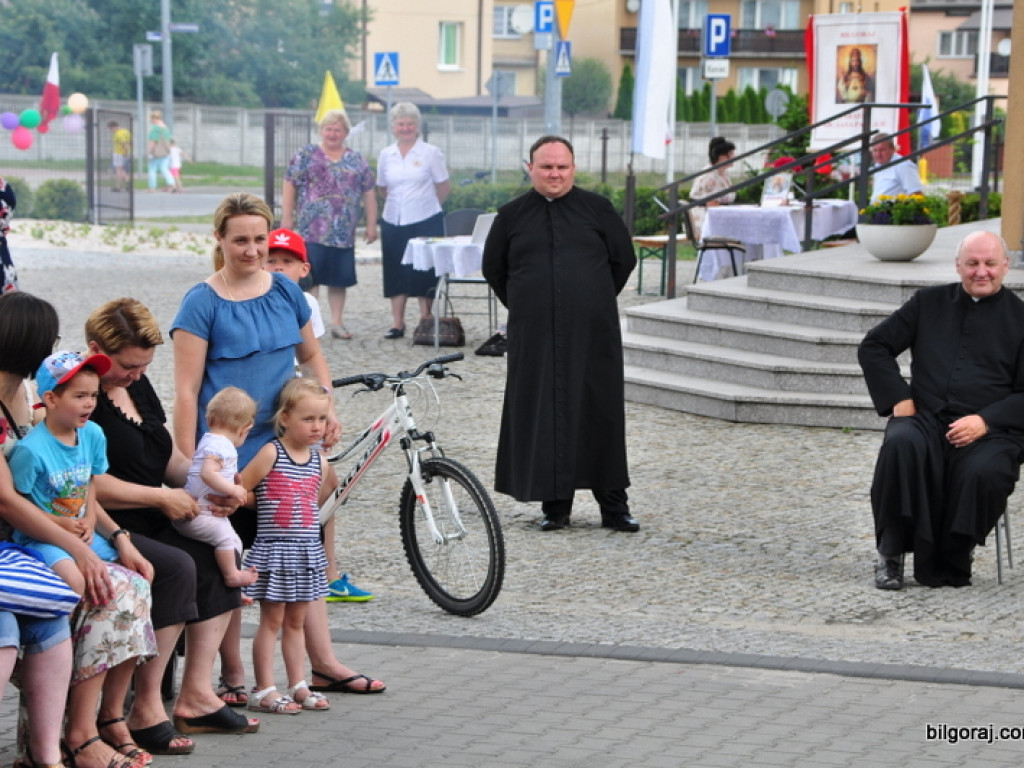 Rodzinny piknik u św. Jana Pawła II (FOTO)