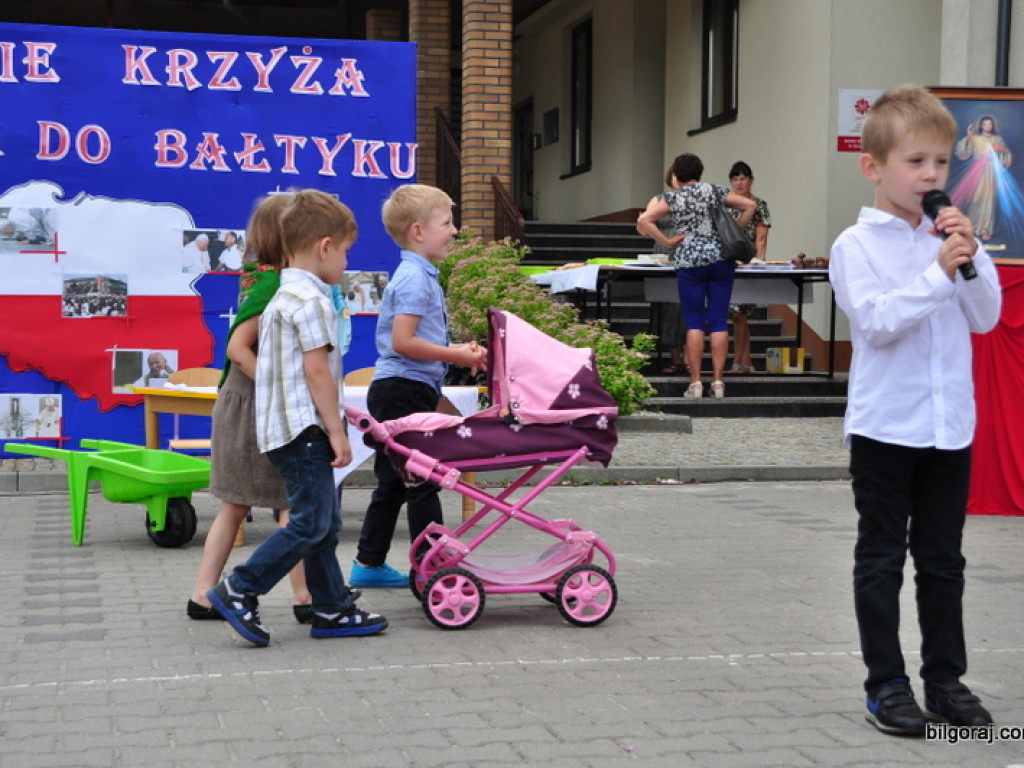 Rodzinny piknik u św. Jana Pawła II (FOTO)