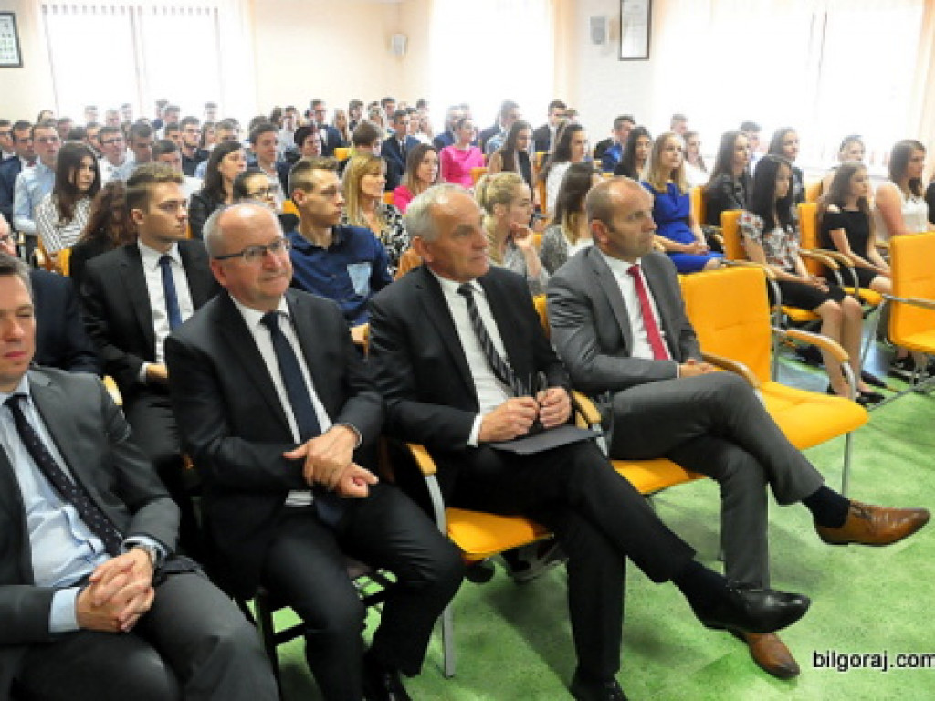 Powiatowy Dzień Olimpijczyka. Uczniowie wyróżnieni za osiągnięcia w nauce (FOTO)