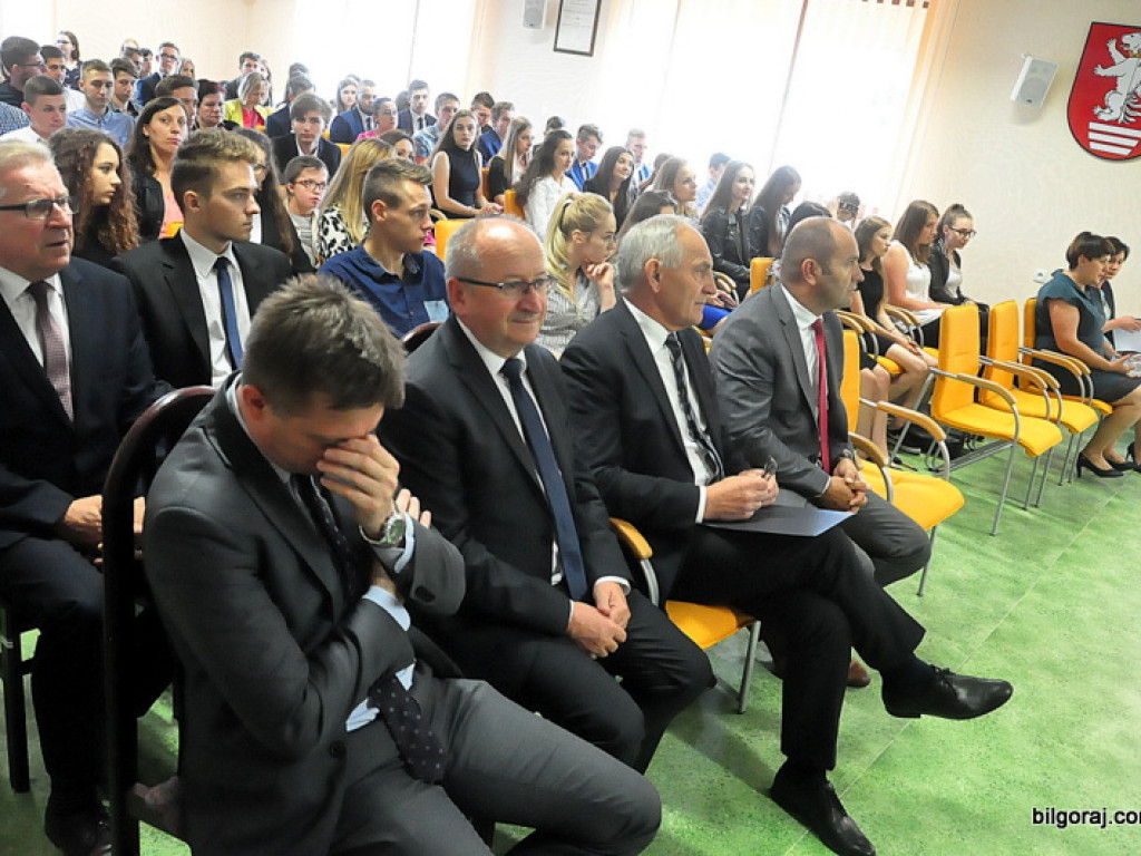 Powiatowy Dzień Olimpijczyka. Uczniowie wyróżnieni za osiągnięcia w nauce (FOTO)