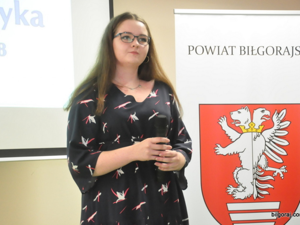 Powiatowy Dzień Olimpijczyka. Uczniowie wyróżnieni za osiągnięcia w nauce (FOTO)