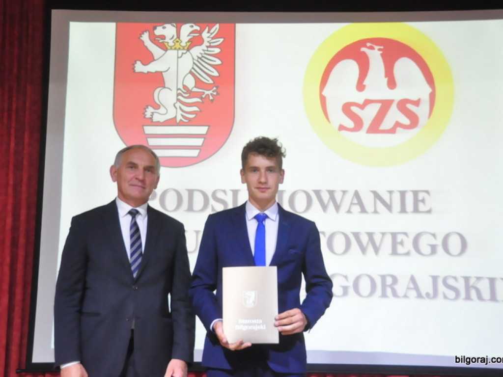Starosta wyróżnił najlepszych młodych sportowców (FOTO)