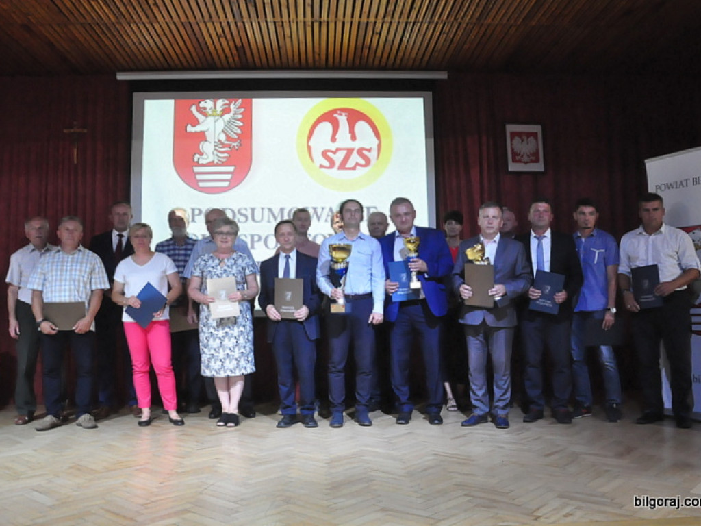 Starosta wyróżnił najlepszych młodych sportowców (FOTO)