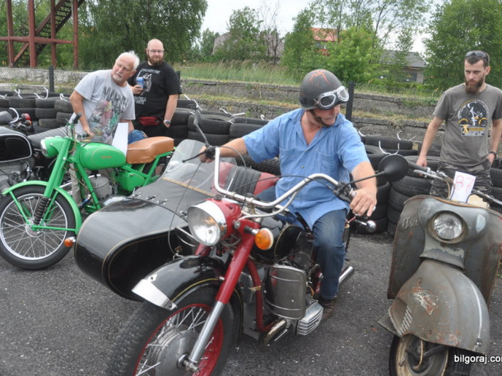 Zabytkowe auta i motocykle na zlocie w Biłgoraju (FOTO)