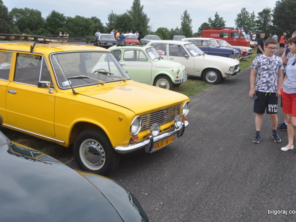 Zabytkowe auta i motocykle na zlocie w Biłgoraju (FOTO)