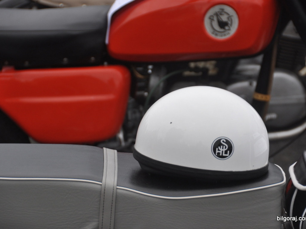 Zabytkowe auta i motocykle na zlocie w Biłgoraju (FOTO)