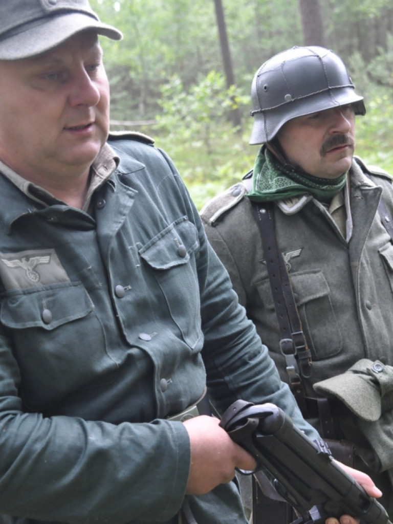 Biłgoraj pamięta o mordzie partyzantów w lesie Rapy (FOTO)