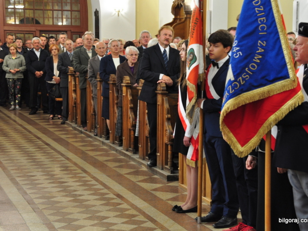 Biłgoraj pamięta o mordzie partyzantów w lesie Rapy (FOTO)