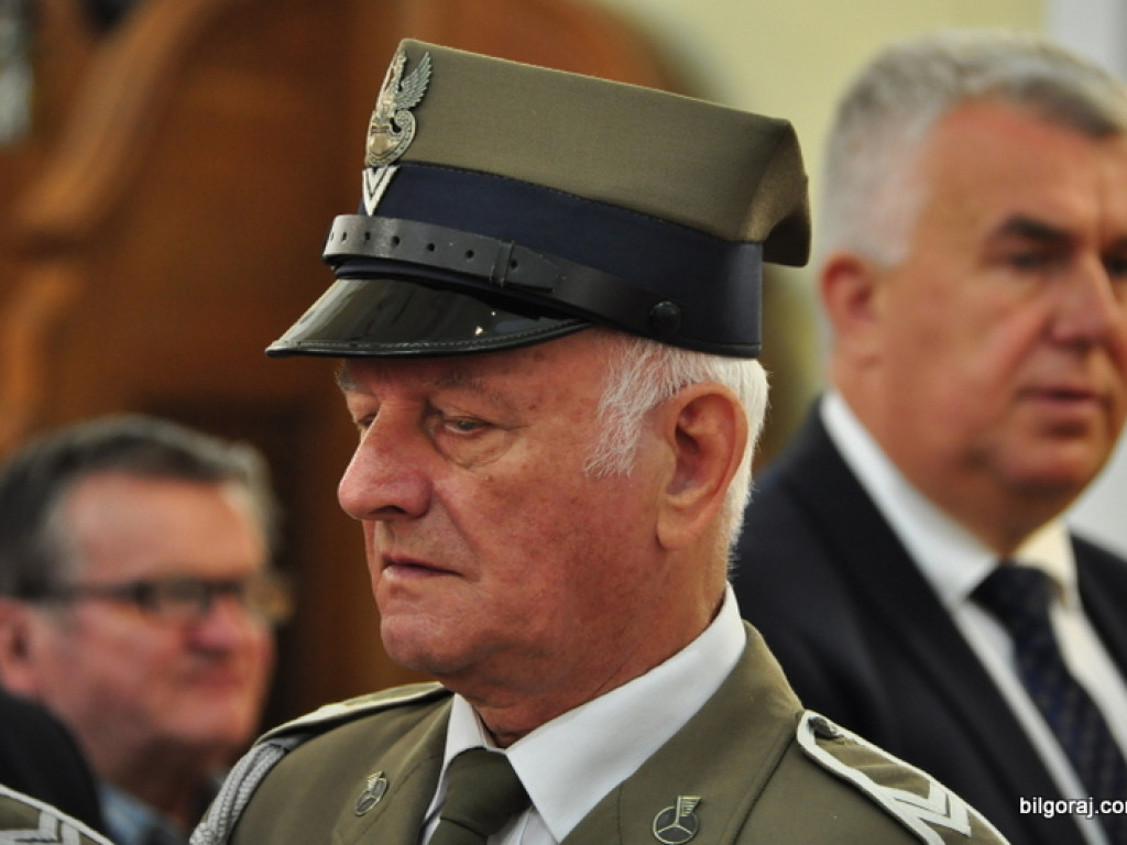 Biłgoraj pamięta o mordzie partyzantów w lesie Rapy (FOTO)