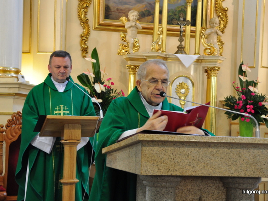 Biłgoraj pamięta o mordzie partyzantów w lesie Rapy (FOTO)