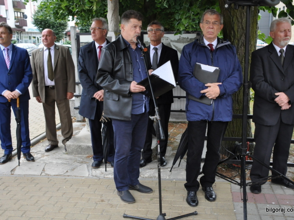 Biłgoraj pamięta o mordzie partyzantów w lesie Rapy (FOTO)