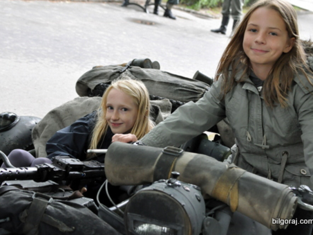 Militarny piknik grup rekonstrukcji historycznej (FOTO)