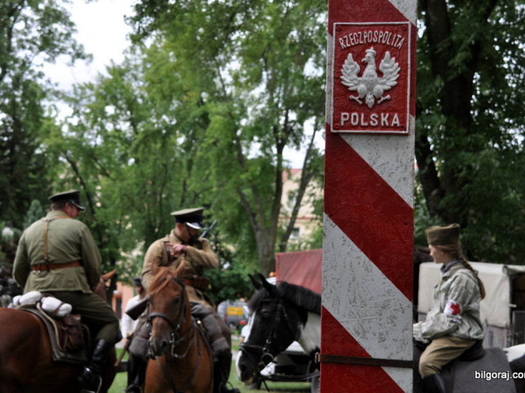 Militarny piknik grup rekonstrukcji historycznej (FOTO)