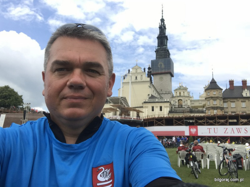 Biłgorajscy rowerzyści u tronu Czarnej Madonny (FOTO)