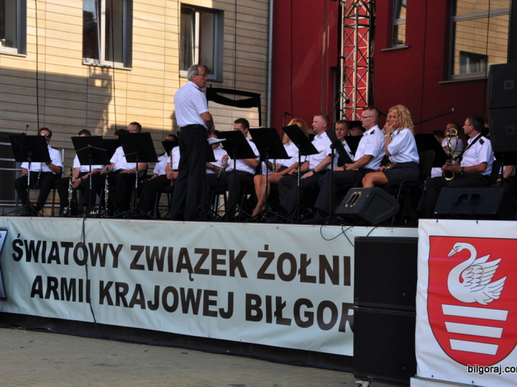Koncert Reprezentacyjnego Zespołu Artystycznego Wojska Polskiego w ramach biłgorajskich obchodów 100-lecia niepodległości (FOTO, VIDEO)