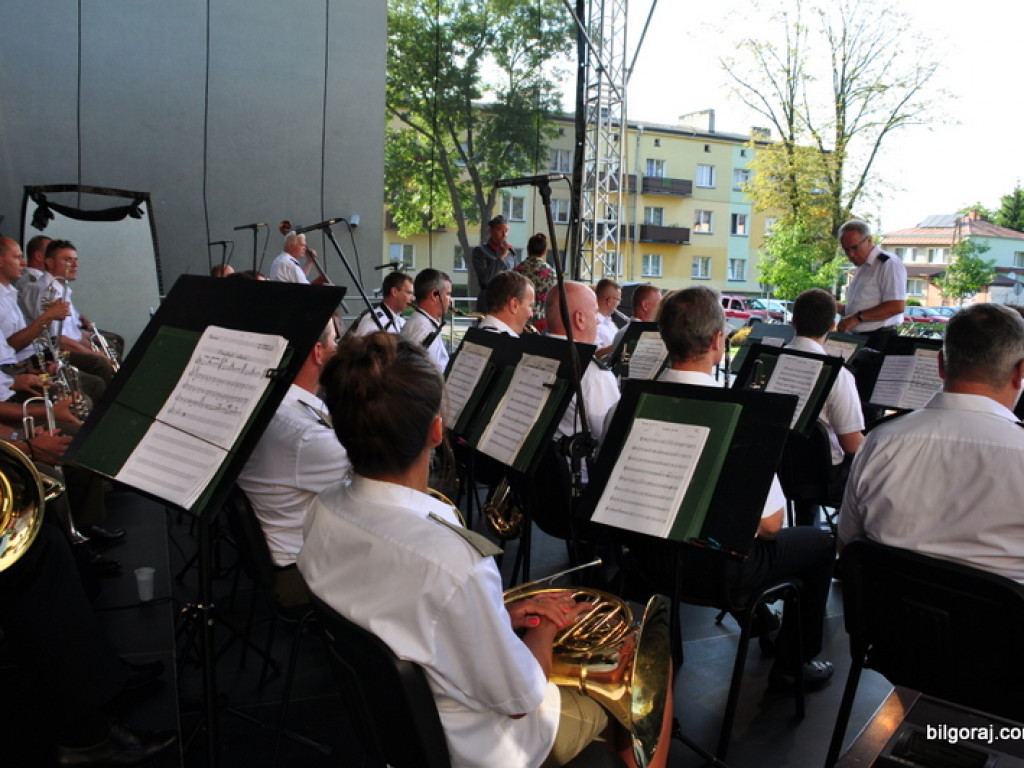 Koncert Reprezentacyjnego Zespołu Artystycznego Wojska Polskiego w ramach biłgorajskich obchodów 100-lecia niepodległości (FOTO, VIDEO)